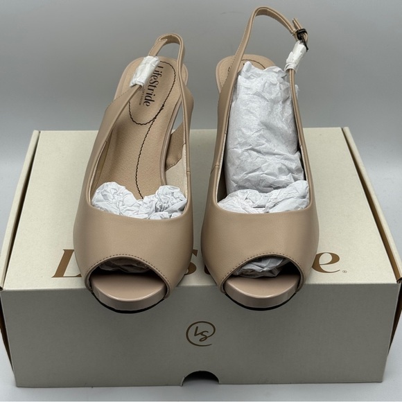 LifeStride Teller Taupe Peep Toe Heels Sz 10W - Picture 2 of 7